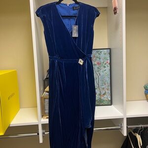 NWT Magashoni Blue Velvet dress Size 4